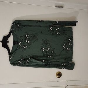 Ann Taylor - Green Floral Long Sleeve